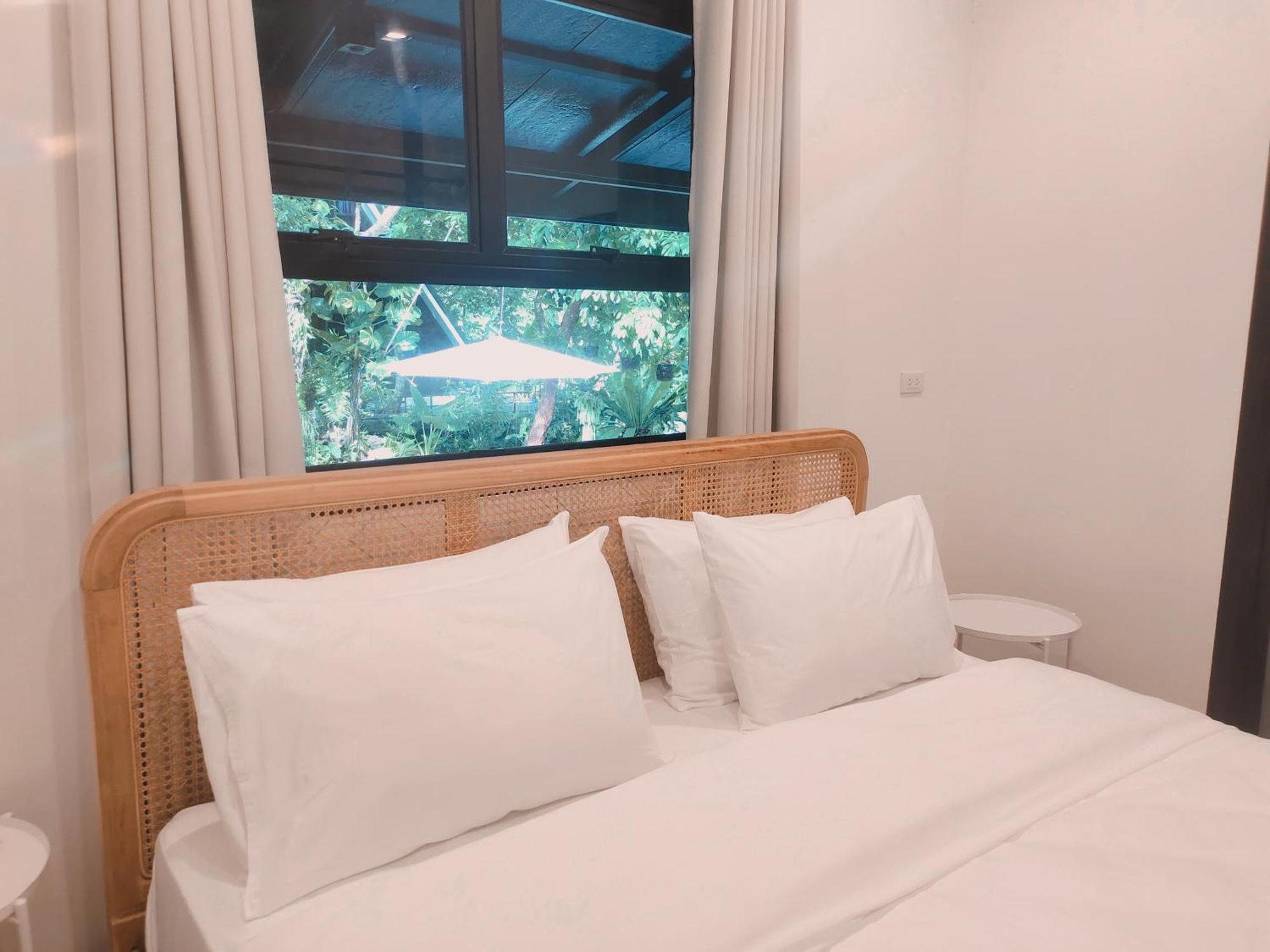 The Creek Haus Bed and Breakfast Lan Saka Eksteriør billede